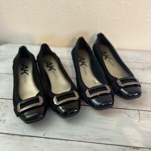 Anne Klein Sport Women's Ulivera Ballet Flat Navy and black set of 2 Size 6